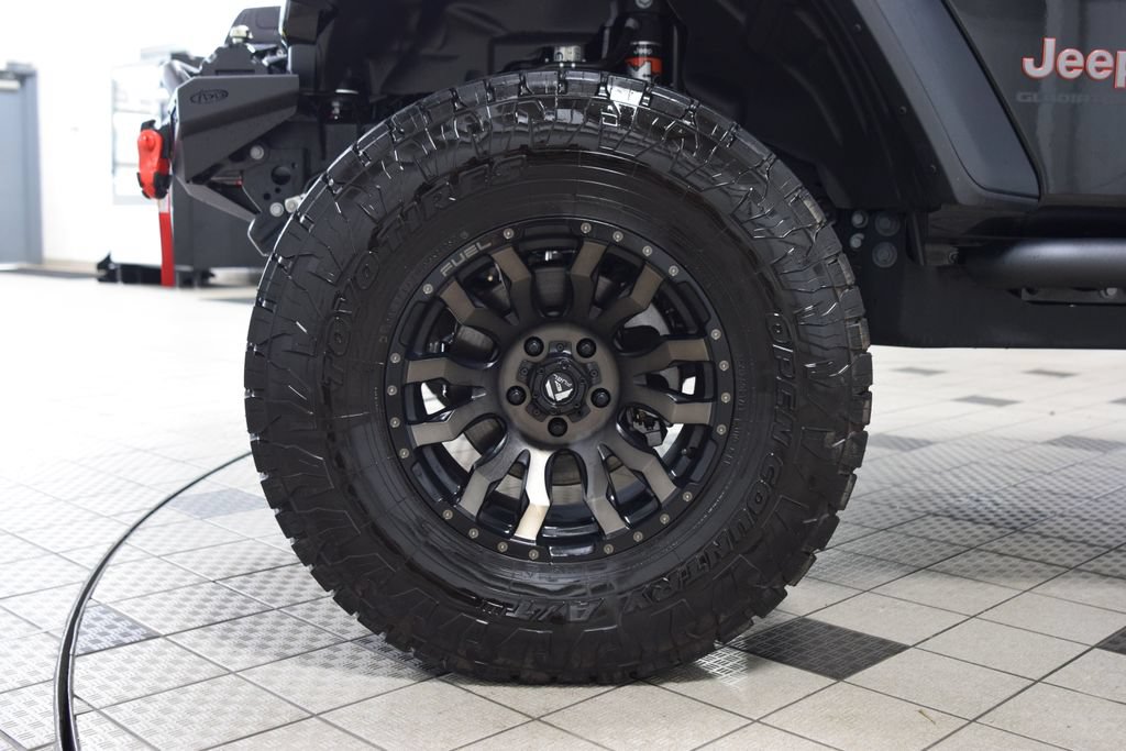 Used 2026 Jeep Gladiator Mojave w/ Safety Group AWD/4WD image 29