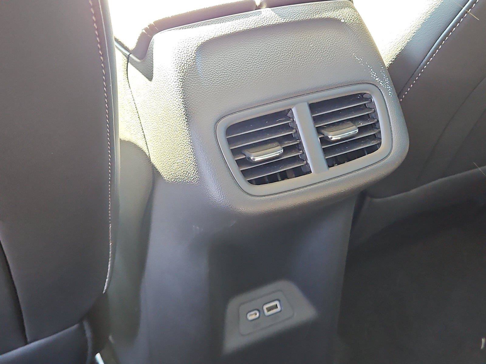 Used 2023 Buick Envision Essence AWD/4WD image 12