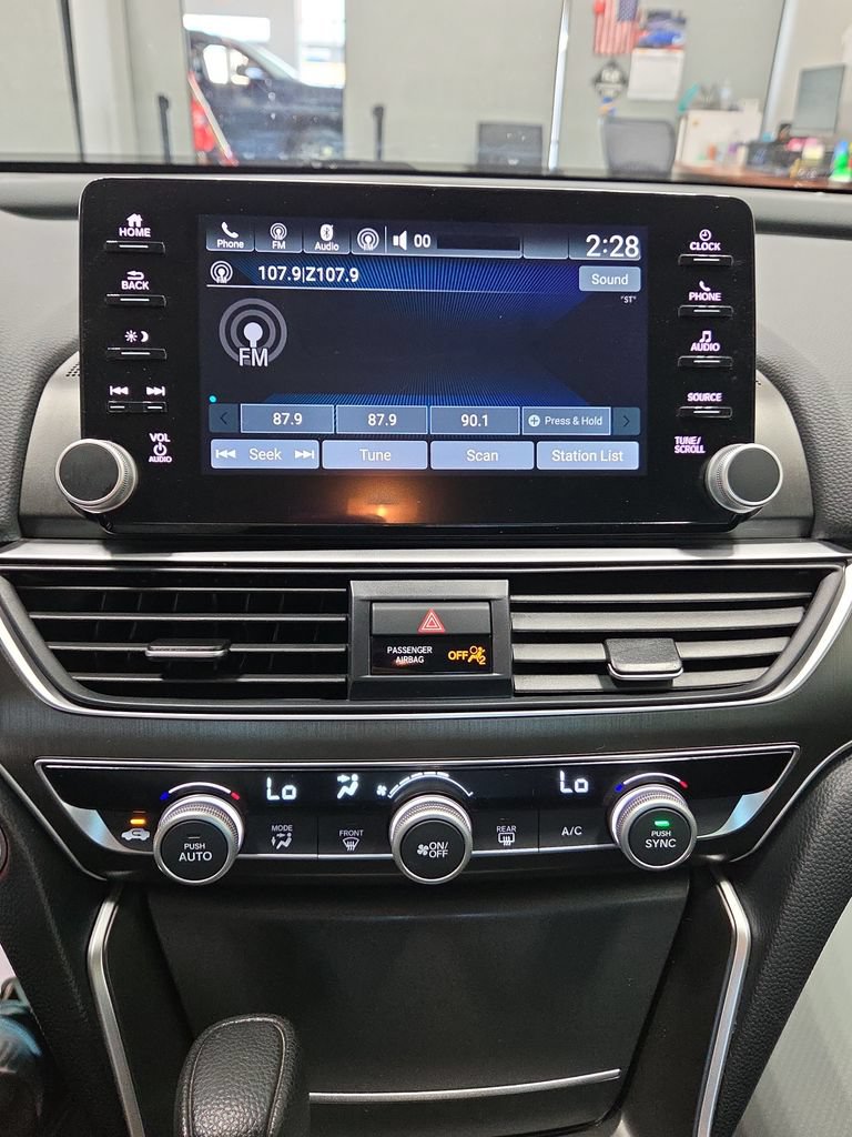 Used 2021 Honda Accord LX image 5