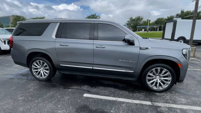 Used 2021 GMC Yukon XL Denali AWD/4WD image 3