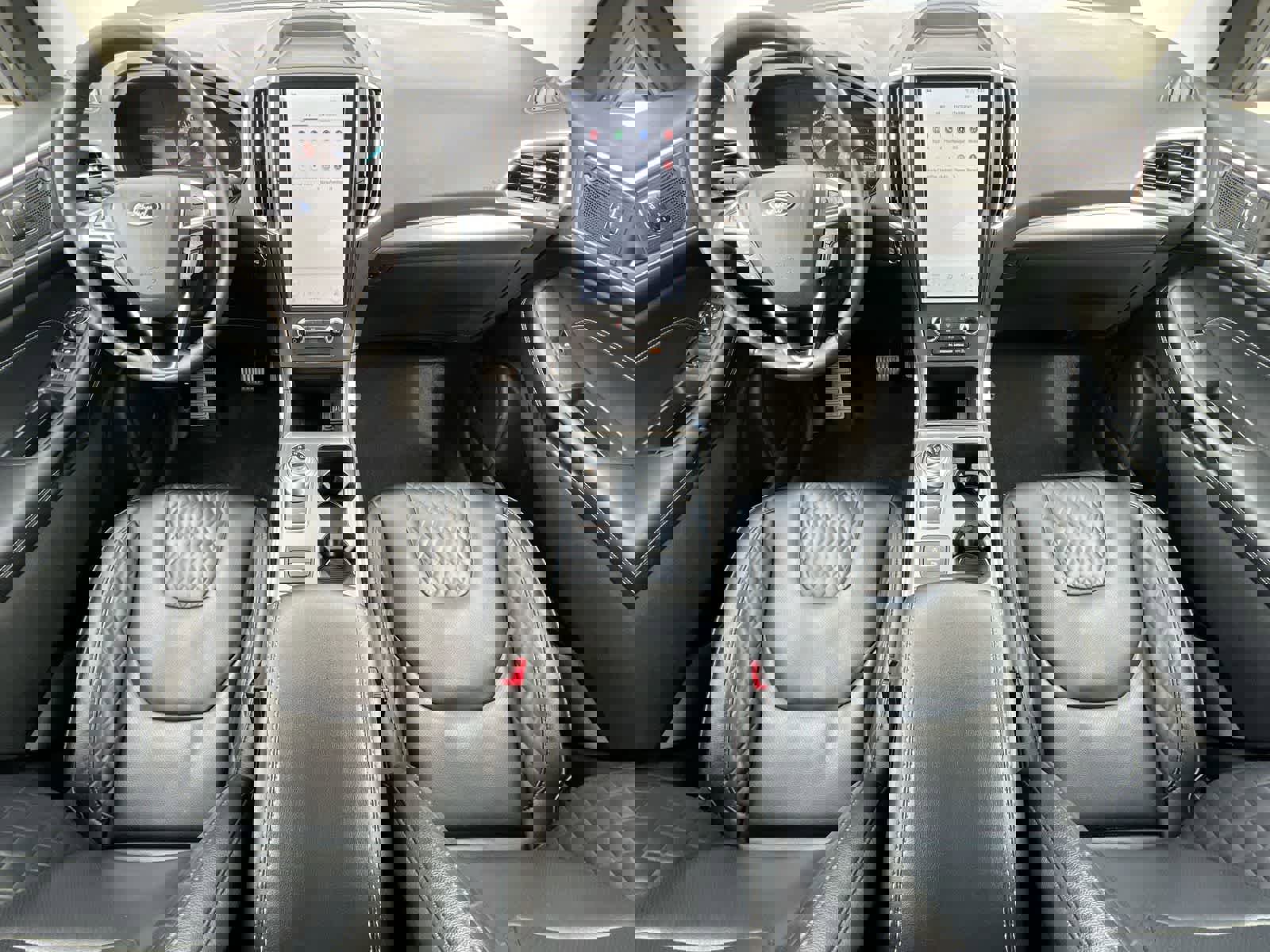 Used 2024 Ford Edge Titanium w/ Equipment Group 301A AWD/4WD image 14