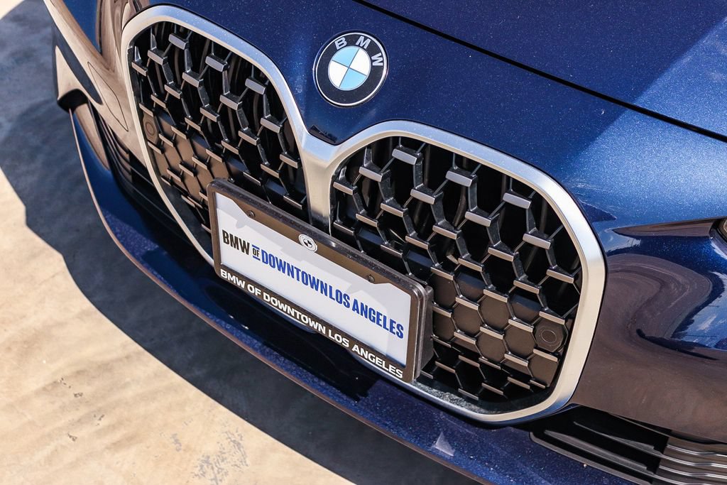 Used 2025 BMW 430i Coupe w/ Premium Package RWD image 11