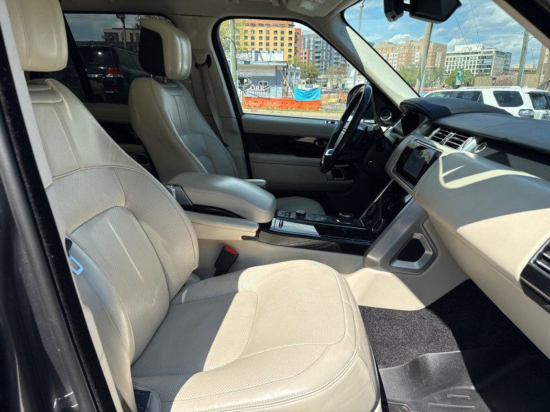 Used 2018 Land Rover Range Rover HSE image 24