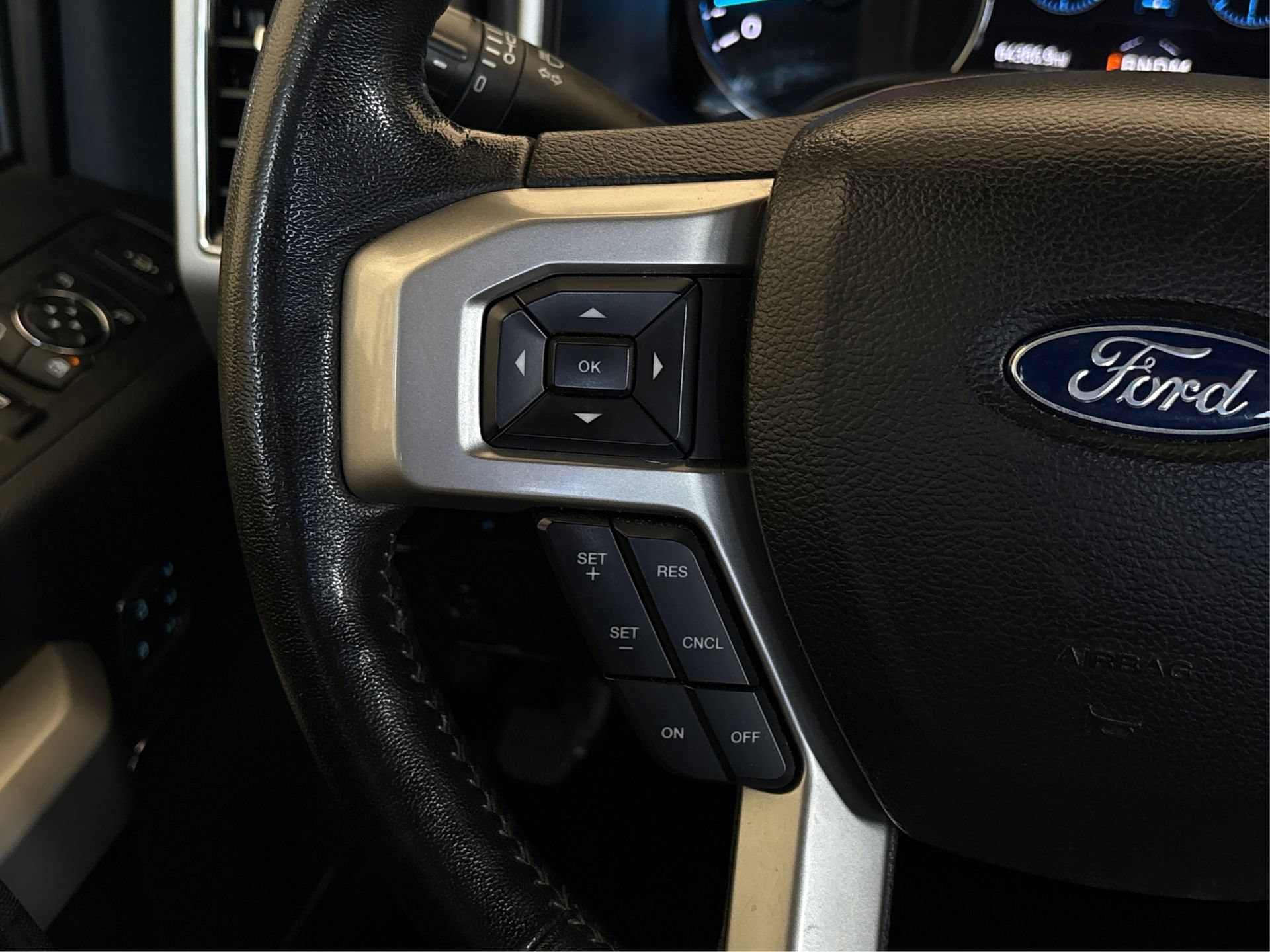 Used 2020 Ford F250 Lariat AWD/4WD image 26