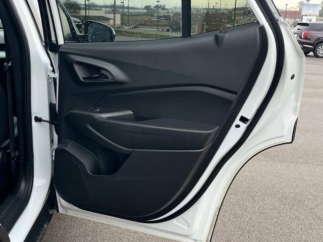 Certified 2025 Chevrolet Trax LT w/ LT Convenience Package image 22