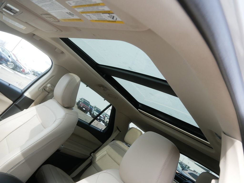 Used 2021 Ford Explorer Limited w/ Class III Trailer Tow Package image 10