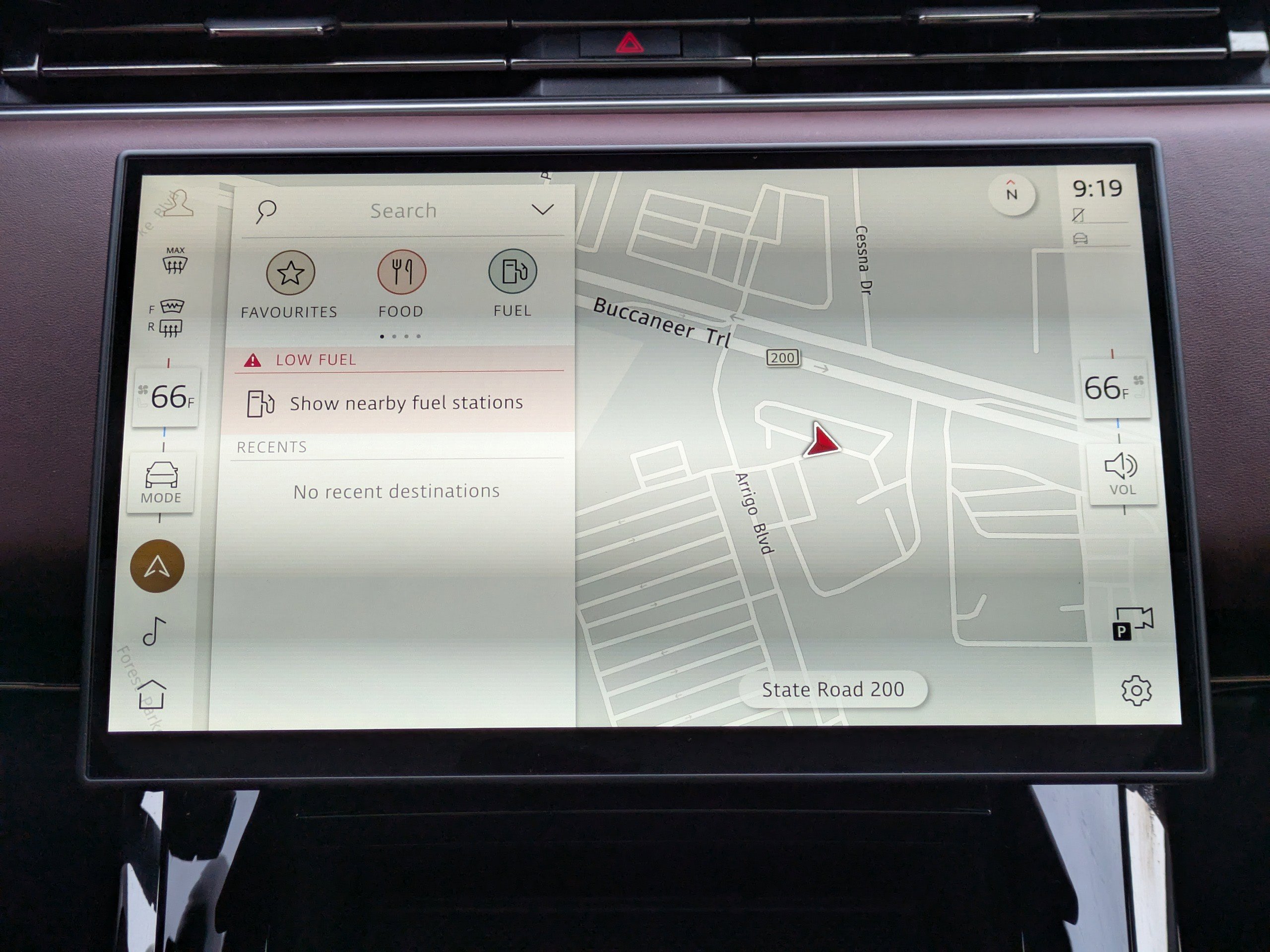 Used 2024 Land Rover Range Rover Sport Dynamic SE image 24