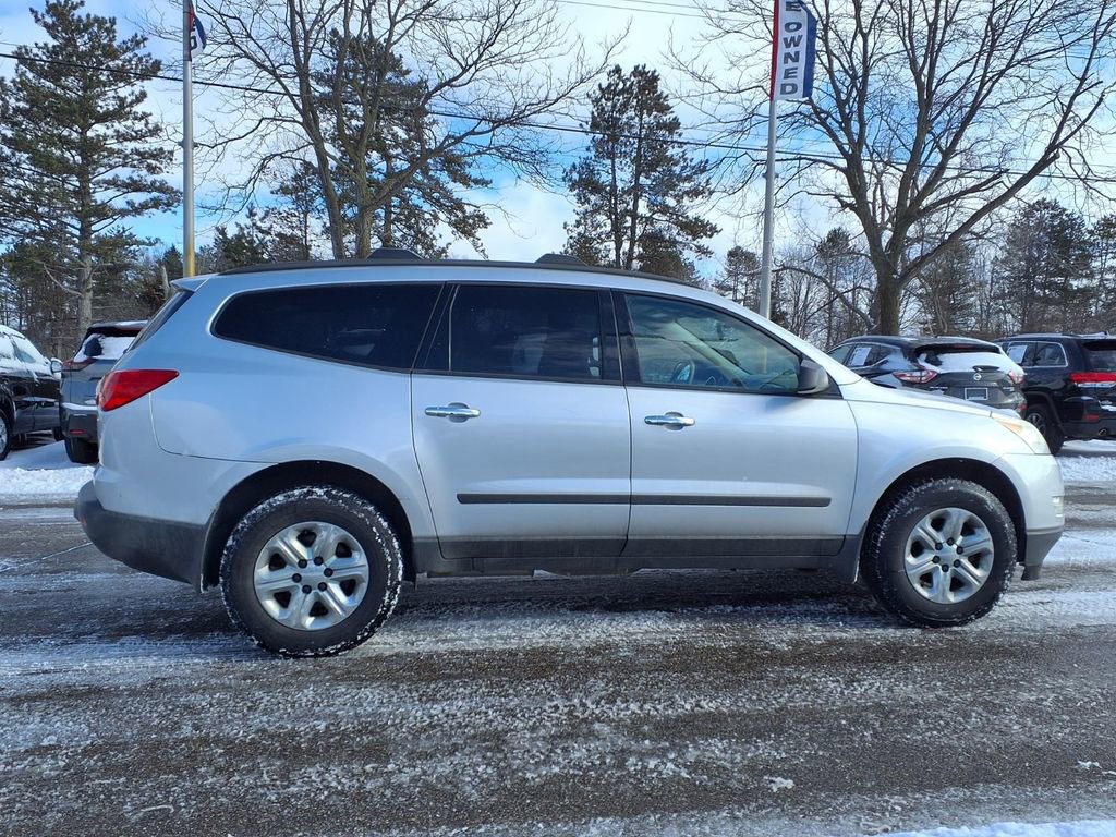 Used 2012 Chevrolet Traverse LS image 4
