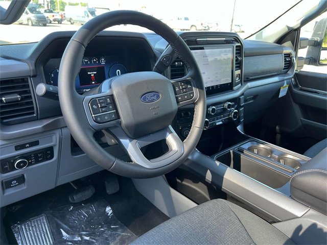 New 2025 Ford F150 XLT w/ Equipment Group 302A MID image 28