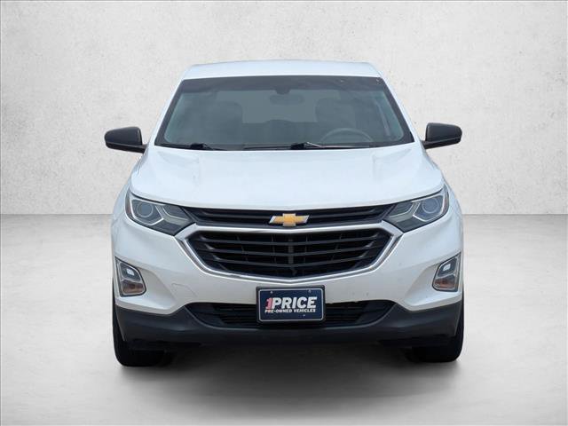 Used 2018 Chevrolet Equinox LS FWD image 2