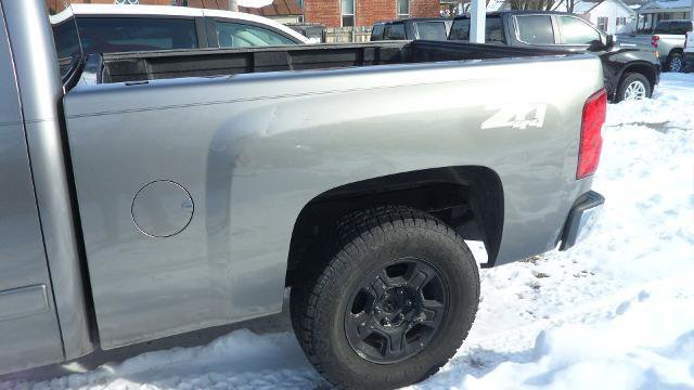 Used 2008 Chevrolet Silverado 1500 LT w/ Power Pack Plus AWD/4WD image 7