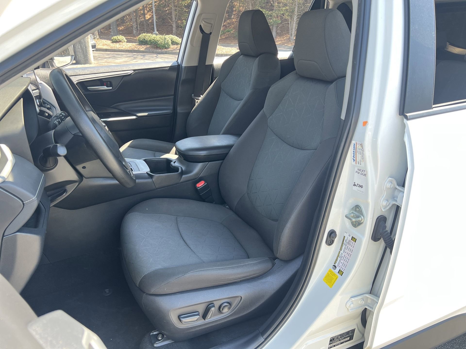 Used 2023 Toyota RAV4 XLE image 16