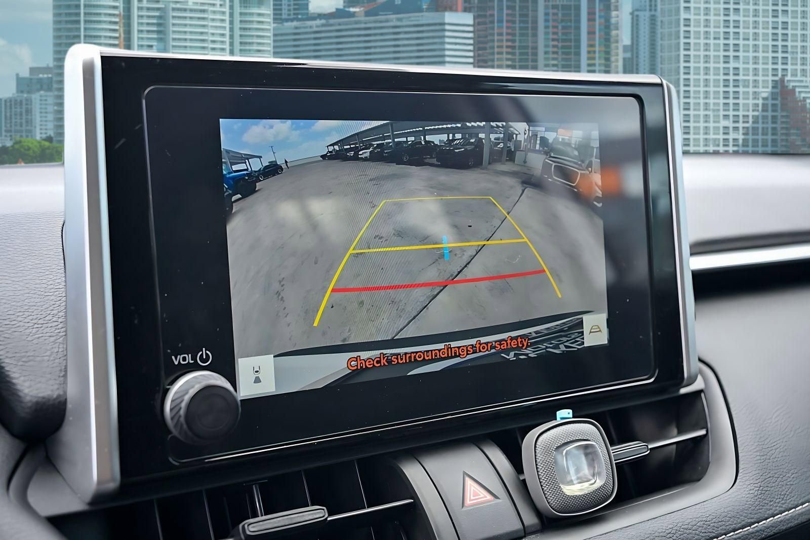 Used 2024 Toyota RAV4 XLE w/ Convenience Package image 30