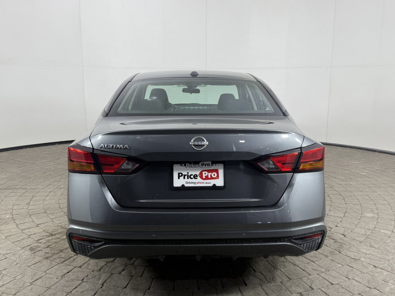 Used 2025 Nissan Altima 2.5 SV image 6