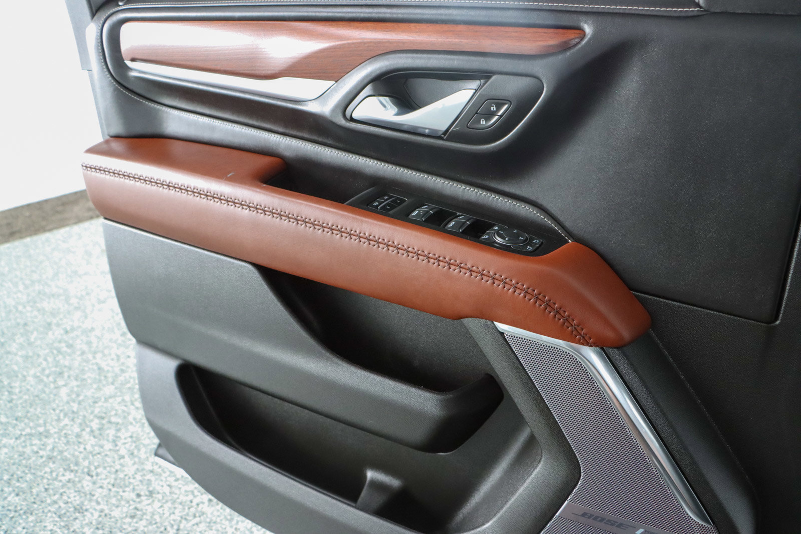 Used 2023 GMC Yukon Denali Ultimate image 27