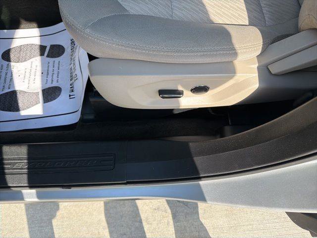 Used 2018 Ford Explorer FWD image 11