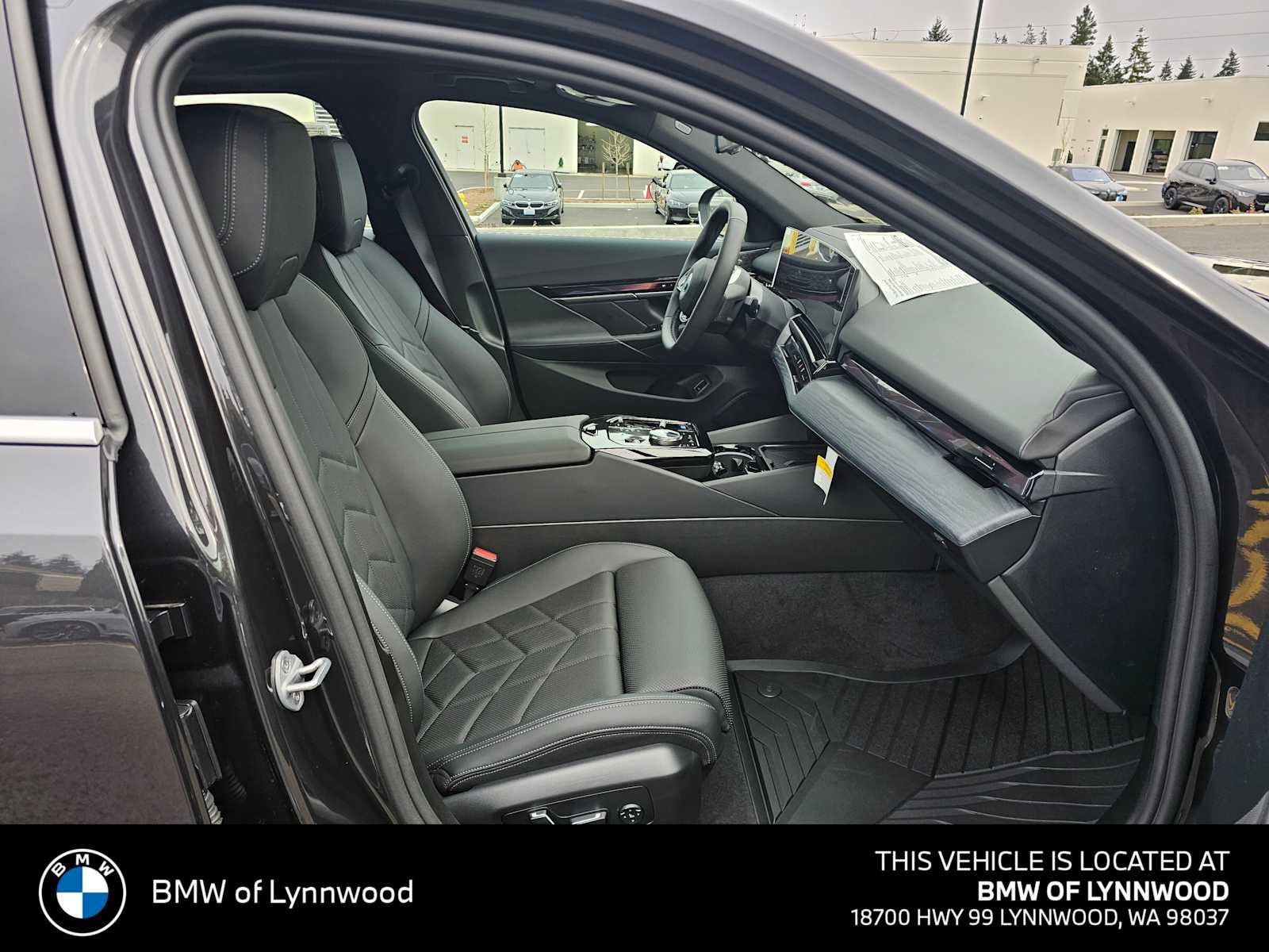 New 2026 BMW i5 eDrive40 AWD/4WD image 11