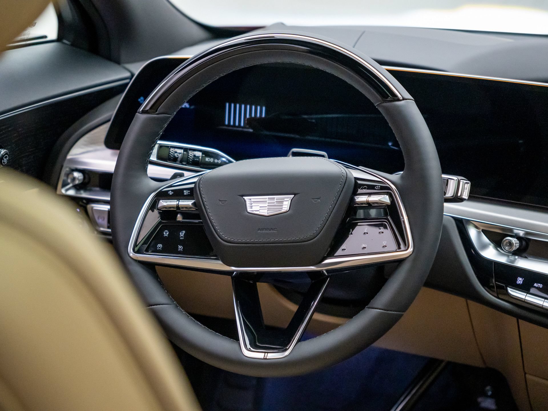 New 2026 Cadillac Lyriq Signature Sport w/ Nappa Leather Package AWD/4WD image 10