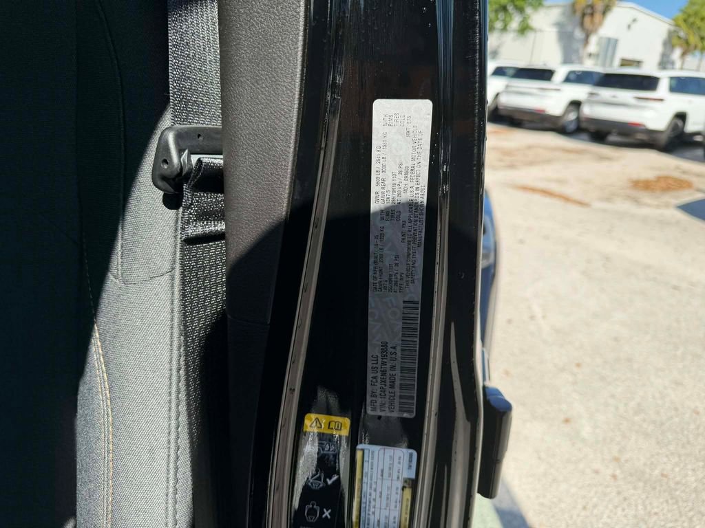 Certified 2026 Jeep Wrangler Sahara AWD/4WD image 13