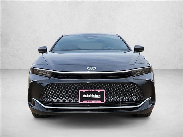 Used 2024 Toyota Crown Platinum video 2