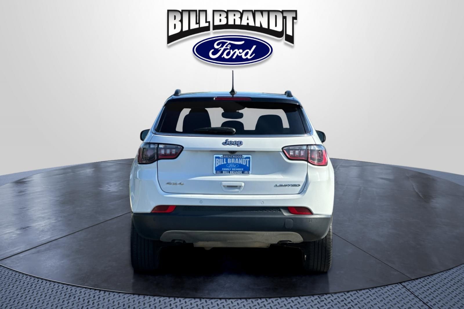 Used 2024 Jeep Compass Limited AWD/4WD image 4