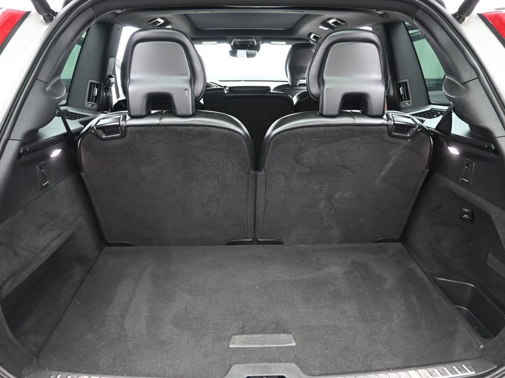 Used 2019 Volvo XC90 T5 Momentum image 29