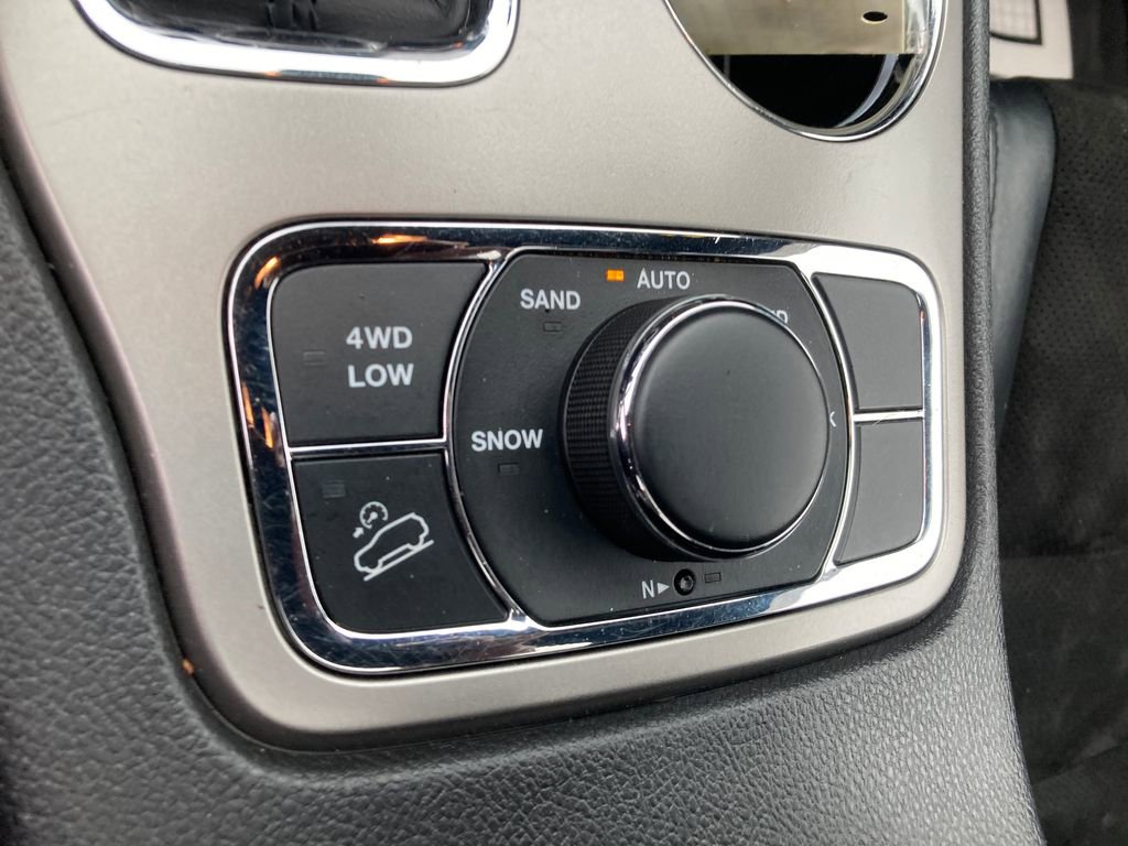 Used 2019 Jeep Grand Cherokee Altitude image 38