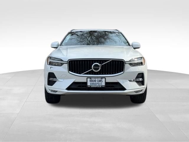 Used 2023 Volvo XC60 B5 Core w/ Climate Package image 4