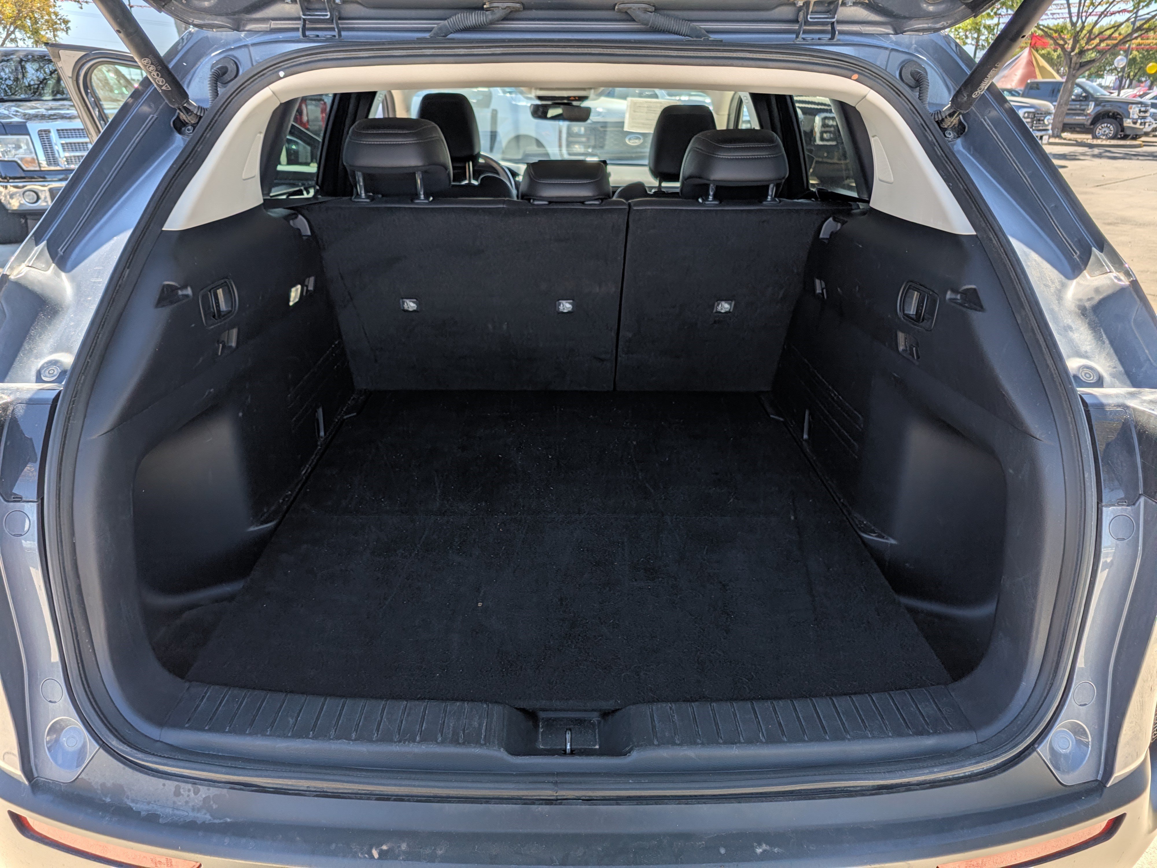 Used 2025 MAZDA CX-50 AWD 2.5 S w/ Premium Plus Pkg image 23