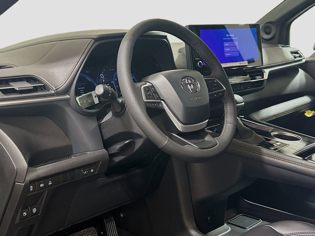 New 2026 Toyota Sienna XLE Woodland Edition image 9