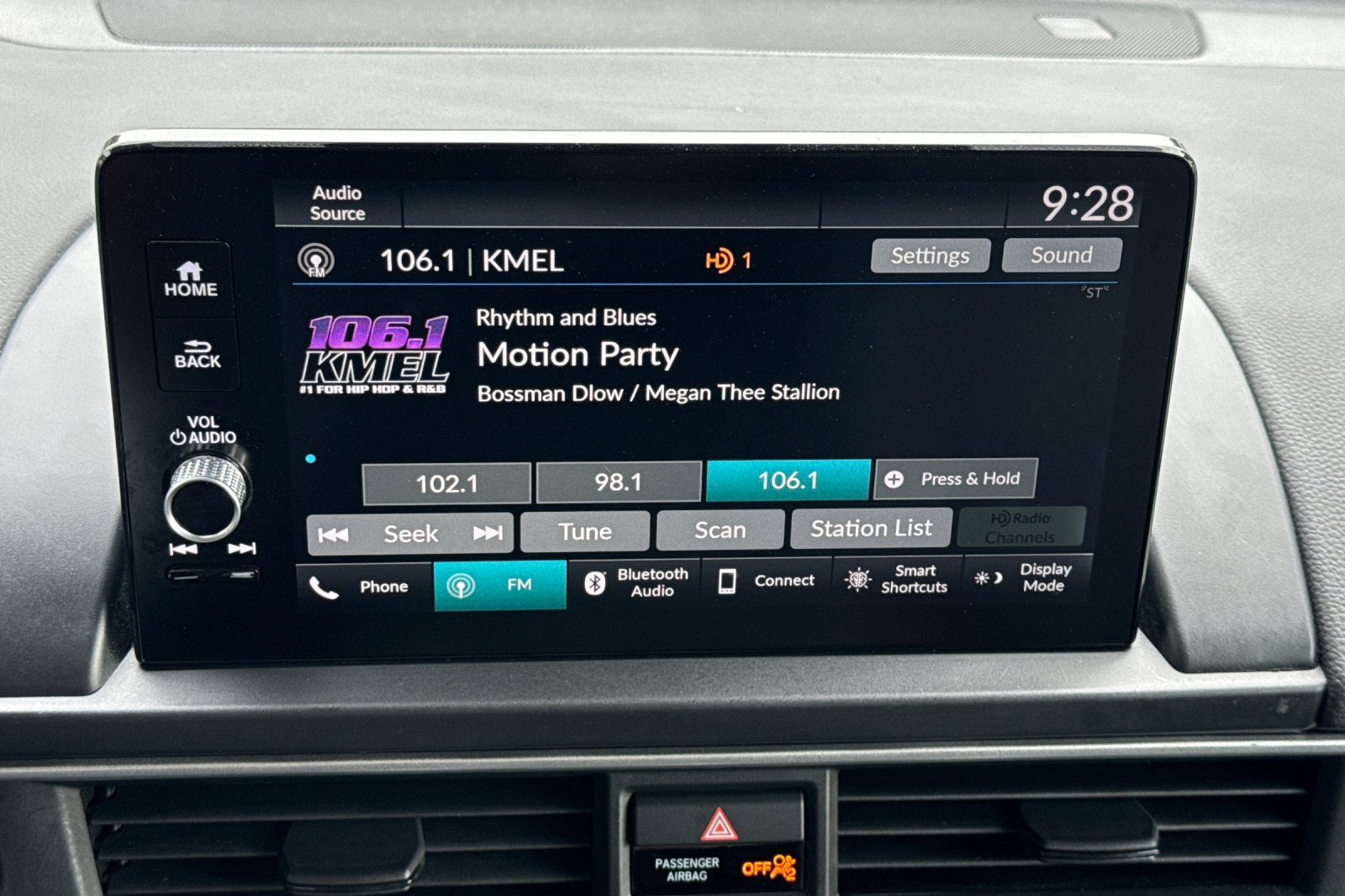 Used 2024 Honda Pilot EX-L image 16