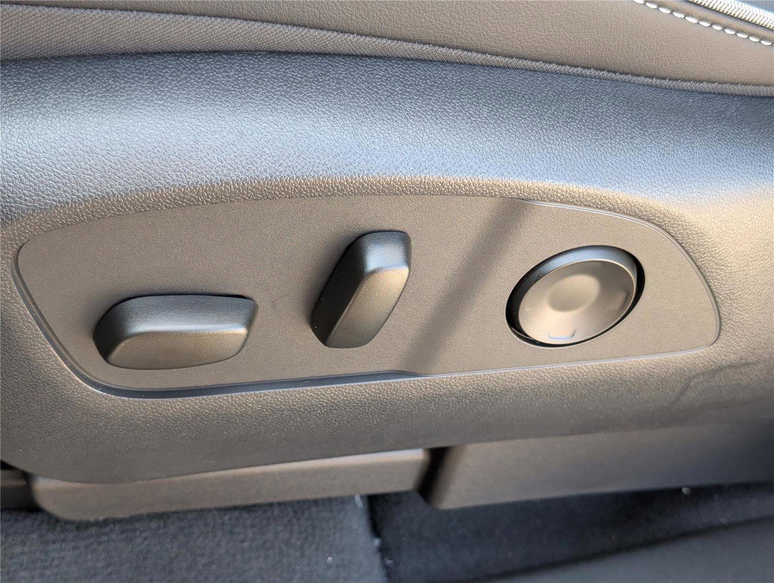 New 2026 Chevrolet Silverado EV LT w/ Premium Package image 16