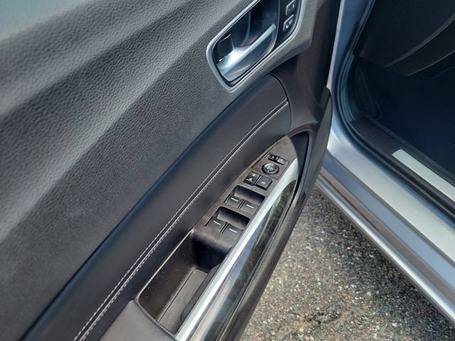 Used 2020 Acura TLX FWD image 15