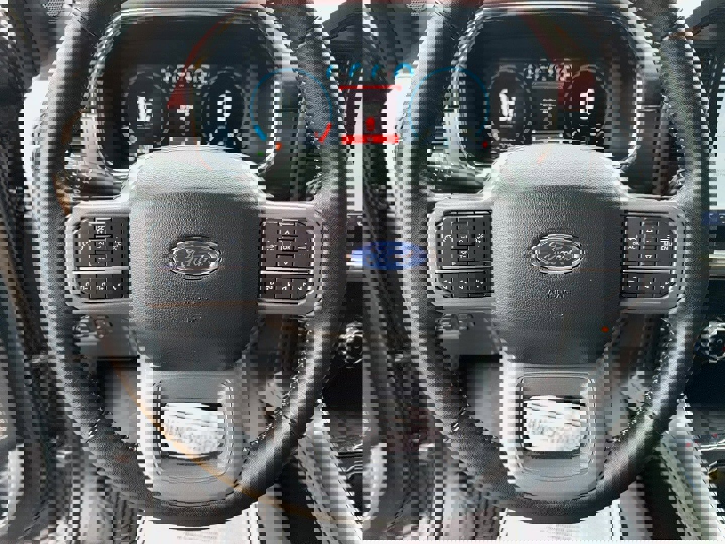 Used 2023 Ford F150 Lariat image 12