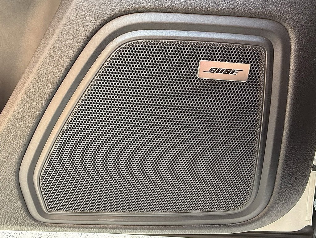 New 2026 Porsche Macan image 18