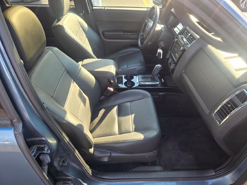 Used 2011 Ford Escape Limited w/ 302A Rapid Spec Order Code AWD/4WD image 8