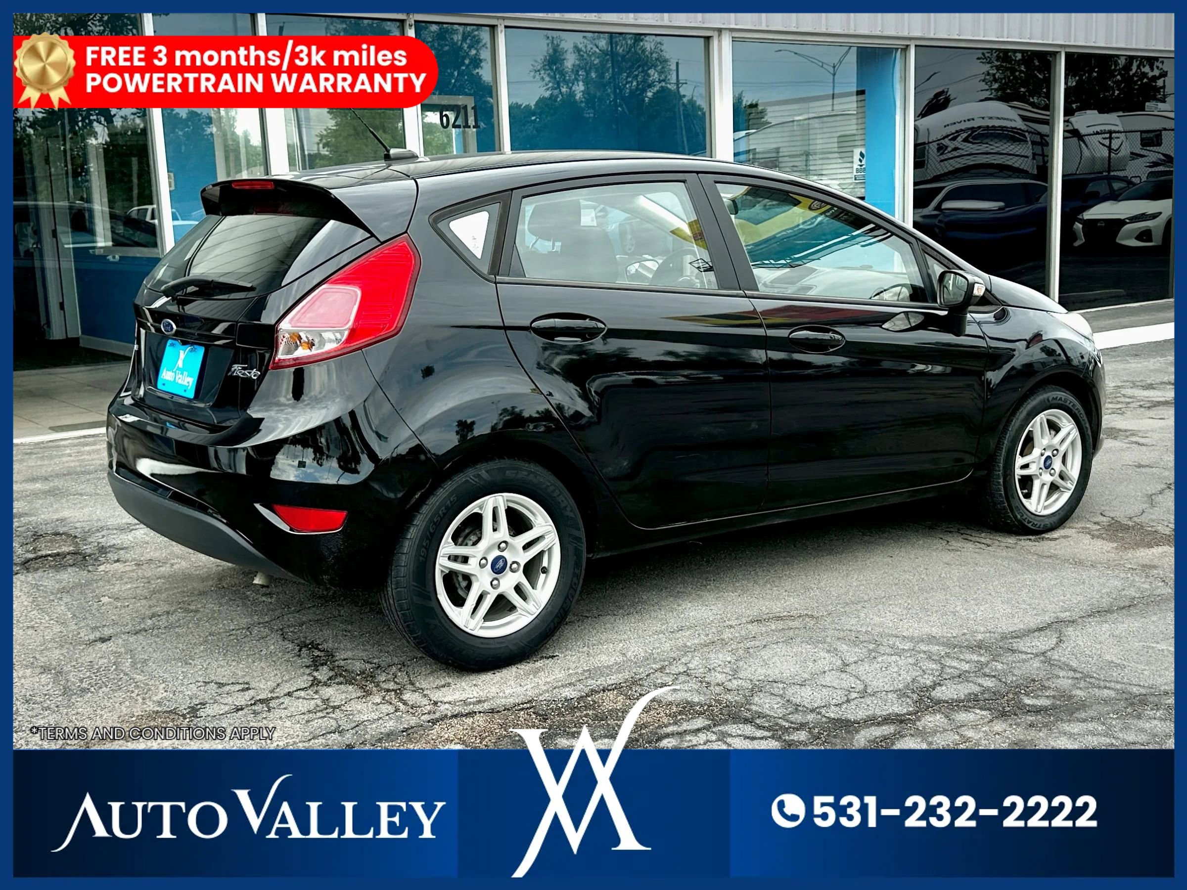 Used 2018 Ford Fiesta SE w/ Cold Weather Package image 7