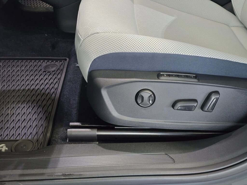 New 2026 Volkswagen ID.4 Pro S image 18