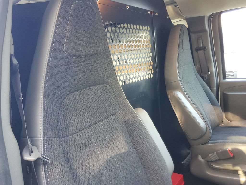 Used 2025 Chevrolet Express 2500 w/ Driver Convenience Package RWD image 10