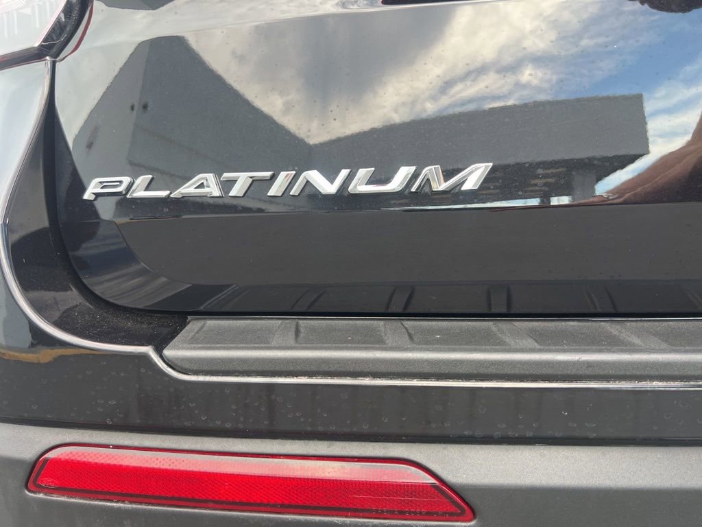 Used 2025 Ford Explorer Platinum w/ LUX Leather Package image 40