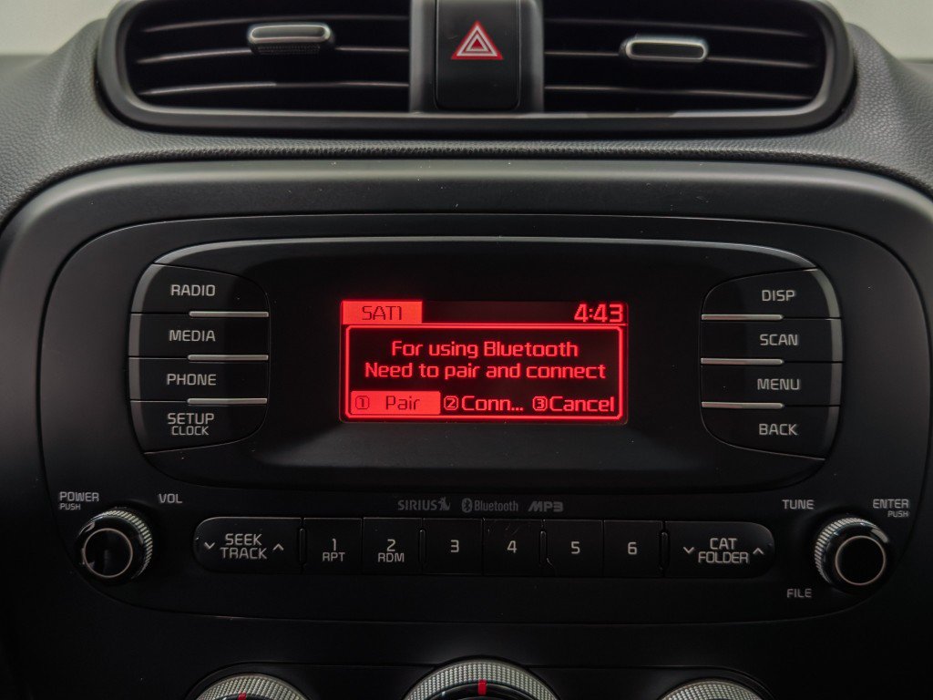 Used 2014 Kia Soul FWD image 30