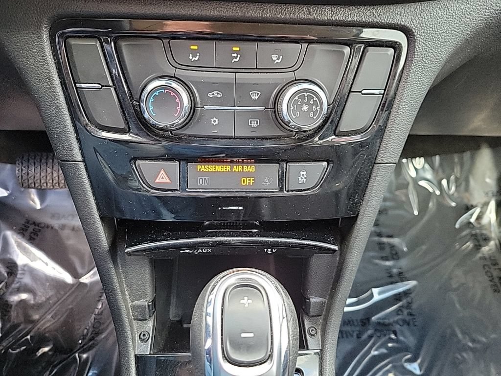 Used 2020 Buick Encore Preferred w/ Safety Package FWD image 21