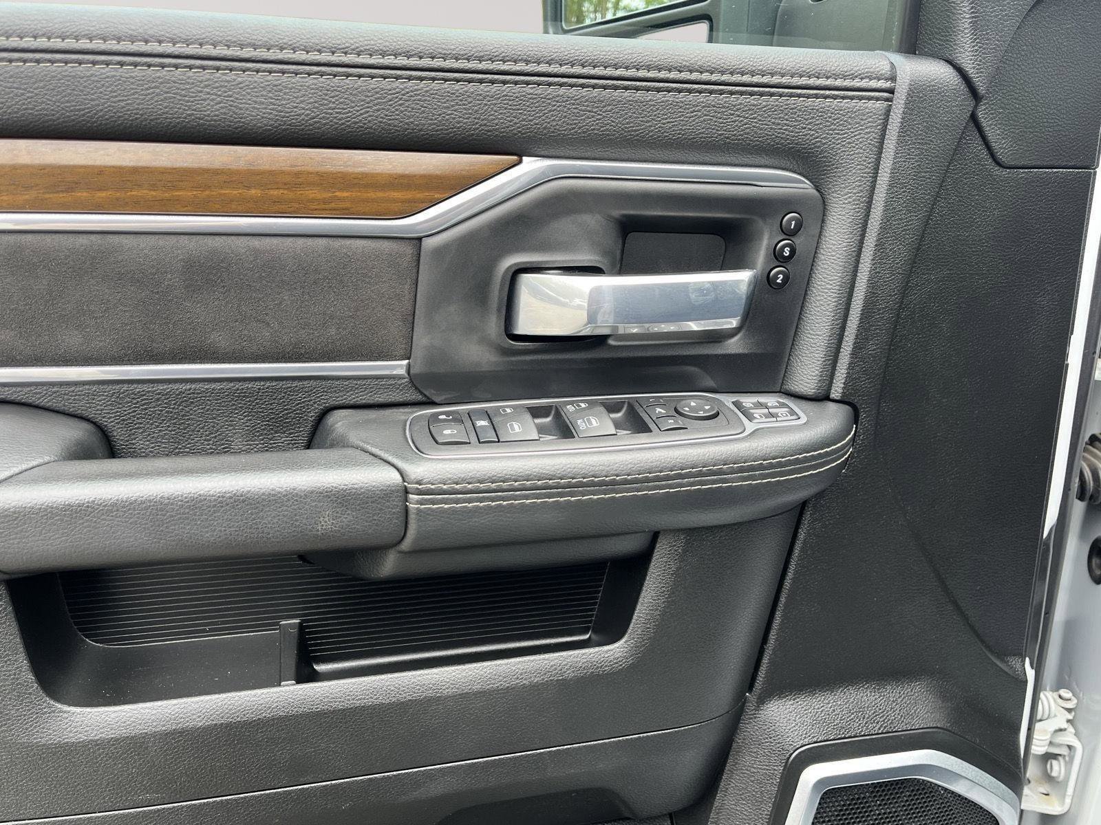 Used 2024 RAM 2500 Laramie AWD/4WD image 25