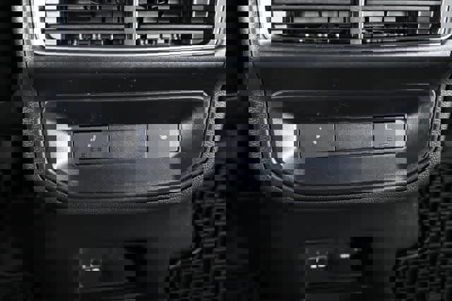 New 2026 Volkswagen Atlas Cross Sport SEL Premium R-Line image 25