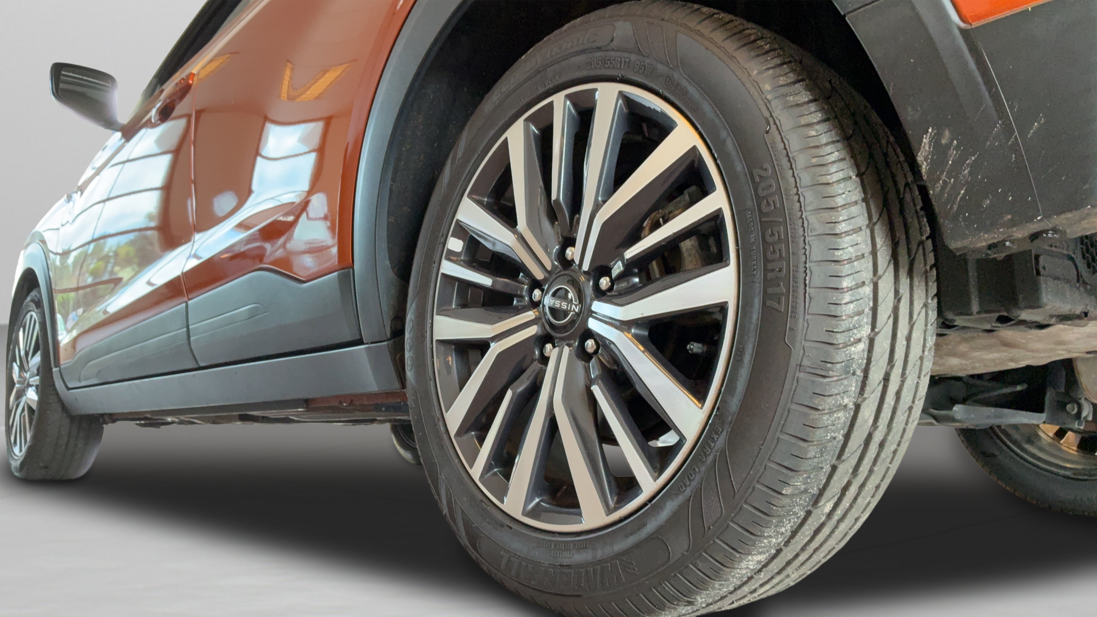 Used 2023 Nissan Kicks SV FWD image 39