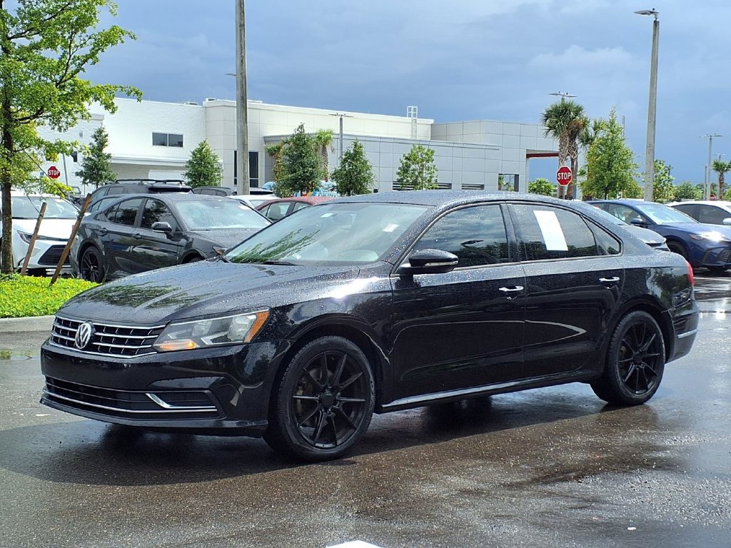 Used 2018 Volkswagen Passat 2.0T S FWD image 4