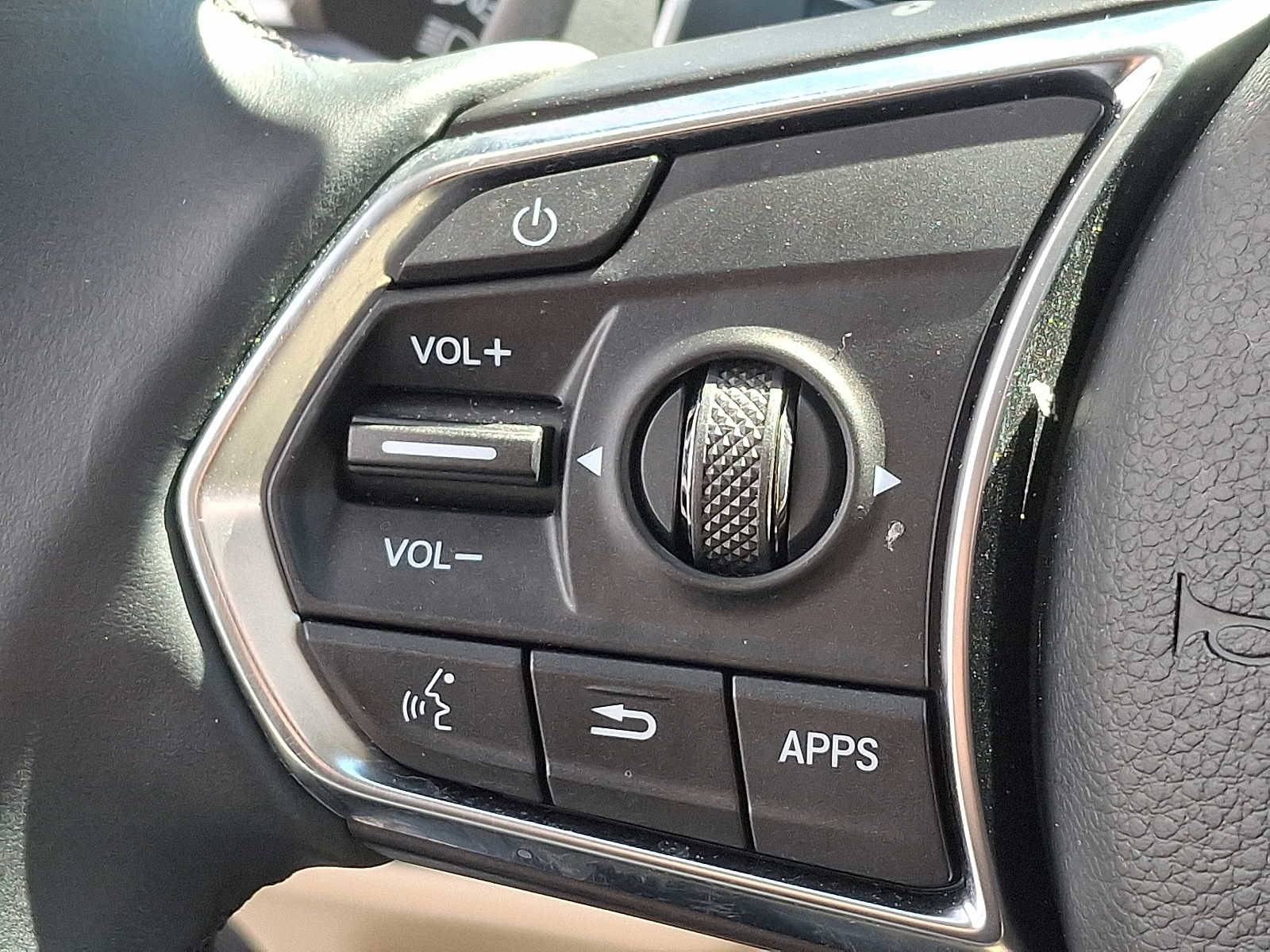 Used 2023 Acura MDX SH-AWD w/ Technology Package image 23