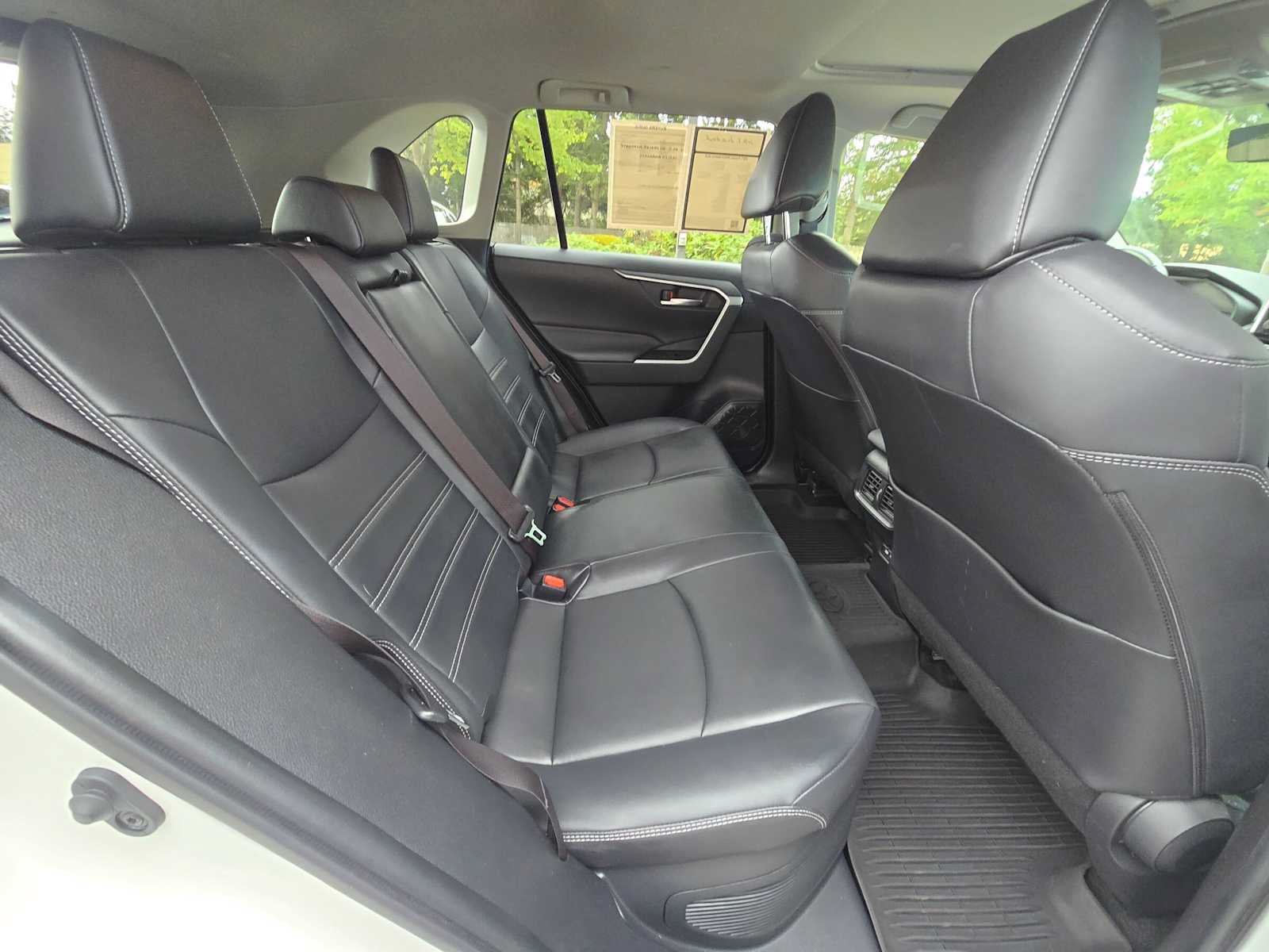 Used 2021 Toyota RAV4 XLE Premium AWD/4WD image 12