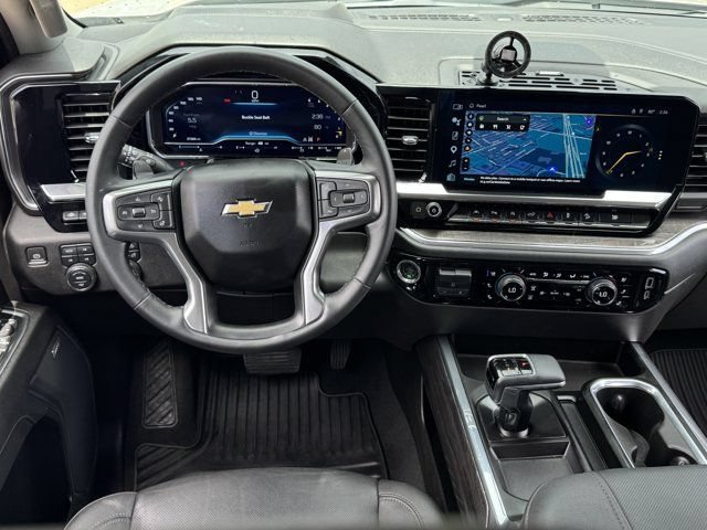 Used 2023 Chevrolet Silverado 1500 LTZ w/ Technology Package AWD/4WD image 11