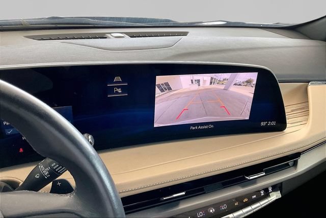 Used 2024 Cadillac XT4 Premium Luxury FWD image 11